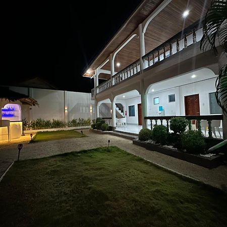 Pawikan Boutique Hotel モアルボアル エクステリア 写真