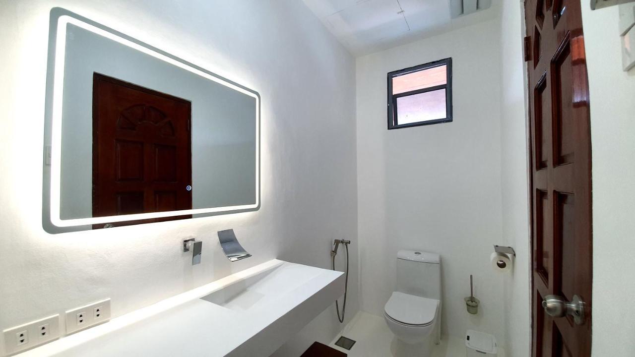 Pawikan Boutique Hotel モアルボアル エクステリア 写真